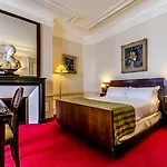 Langlois 3* Paris