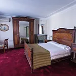 Hotel Langlois 3*