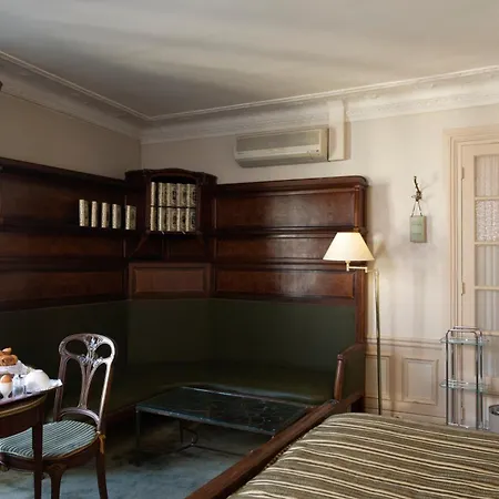 Langlois Hotel Parigi
